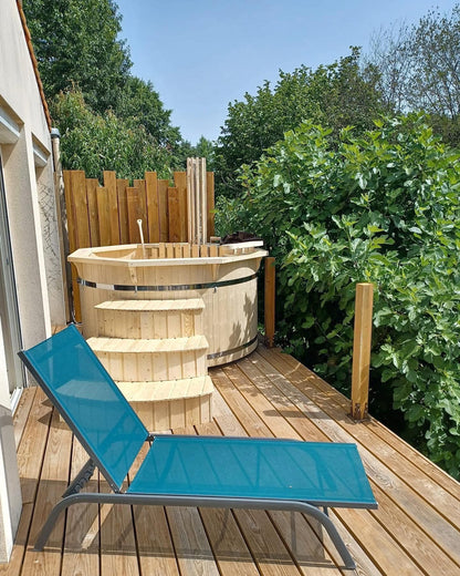 2.2m Wooden Hot tub