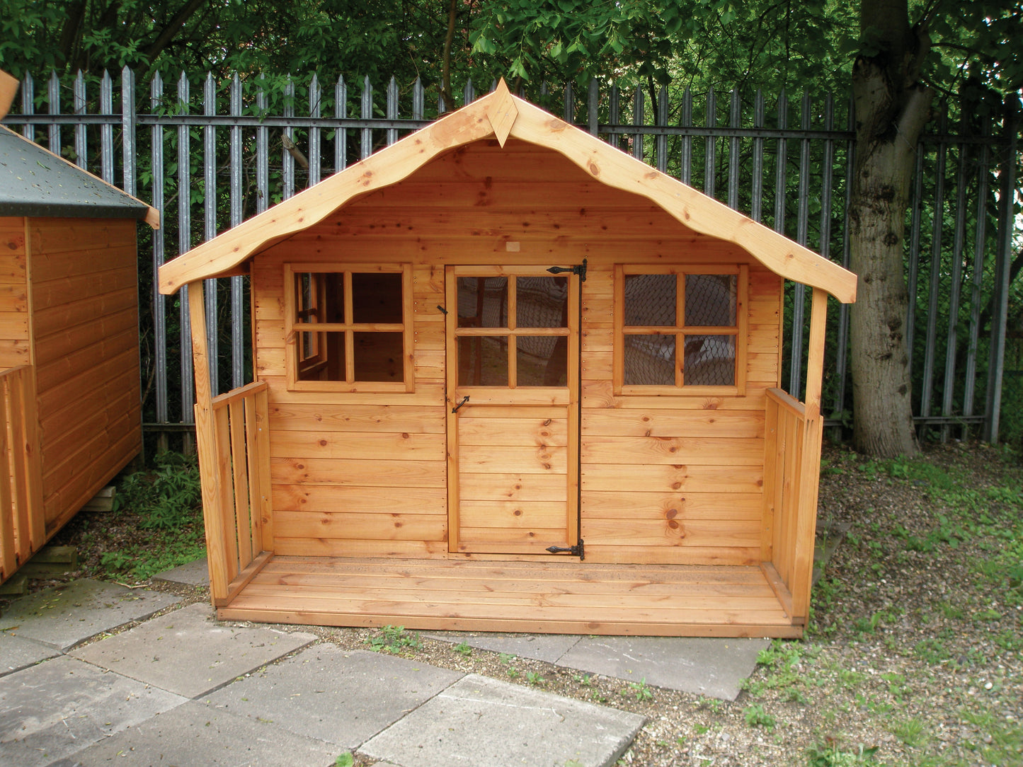 Ladybird cottage Playhouse